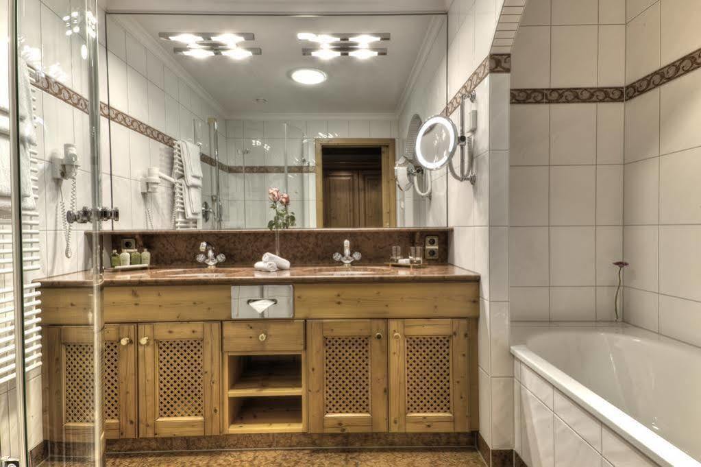 Hotel & Gaststaette Zum Erdinger Weissbraeu ميونيخ المظهر الخارجي الصورة